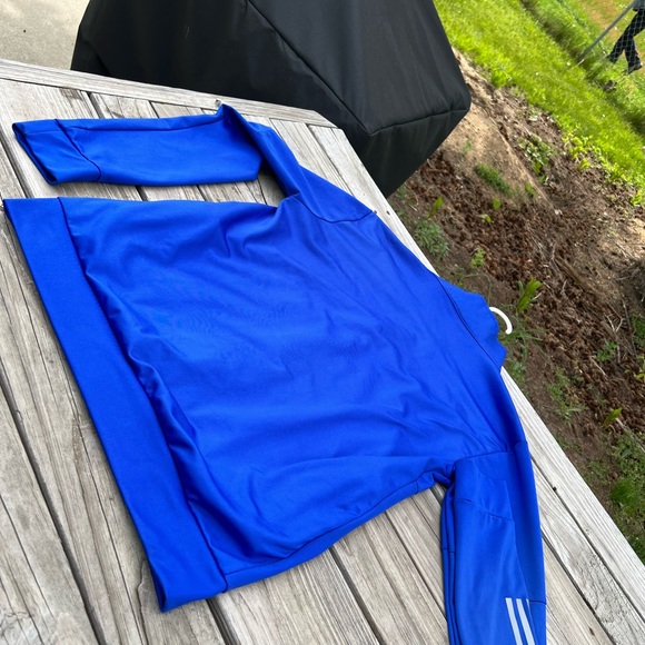 ADIDAS - Picture 2 of 9